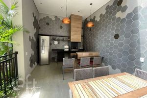 Image 7 - 925751