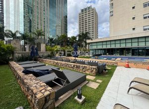Image 7 - 925753