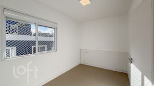 Image 22 - 925775