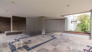 Image 26 - 925786