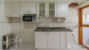 Image 11 - 925786