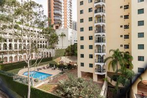 Image 12 - 925799