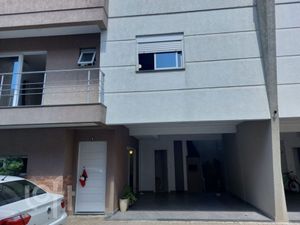 Image 34 - 925817