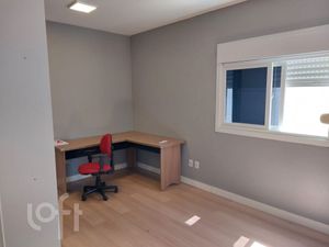 Image 21 - 925817