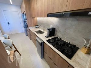Image 1 - 925818