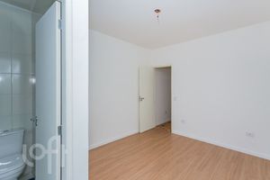 Image 39 - 925822