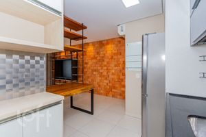 Image 31 - 925826