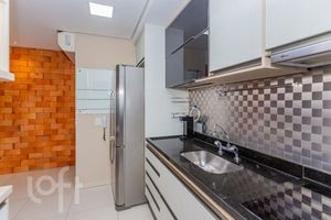 Image 7 - 925826