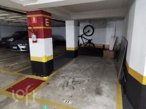 Image 10 - 925830