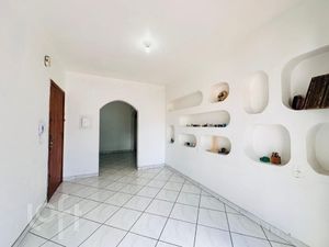 Image 4 - 925840