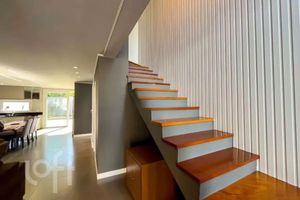 Image 7 - 925842