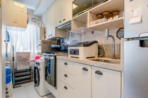 Image 13 - 925877