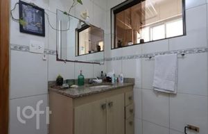 Image 11 - 925891