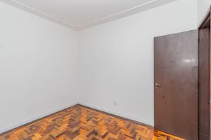 Image 18 - 925907