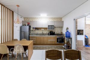 Image 4 - 925928