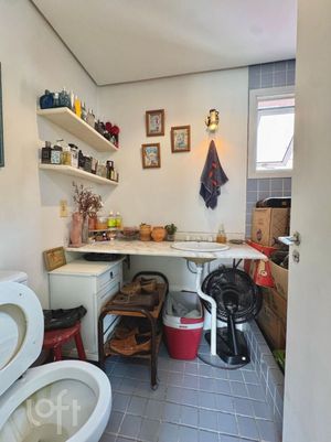Image 15 - 925951