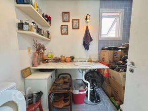 Image 14 - 925951