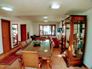 Image 10 - 925967
