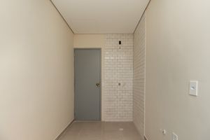Image 3 - 925970