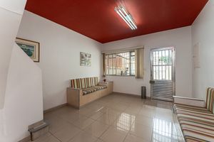 Image 20 - 925972