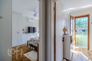Image 4 - 925978