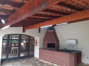 Image 38 - 925979