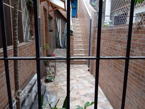 Image 4 - 926004