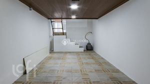 Image 22 - 926005
