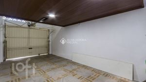 Image 23 - 926005