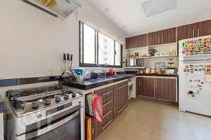 Image 4 - 926016