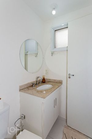 Image 31 - 926044