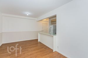 Image 4 - 926044