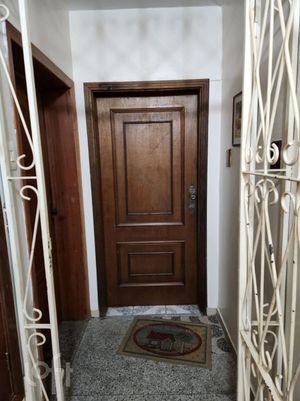 Image 15 - 926083