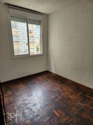 Image 22 - 926083