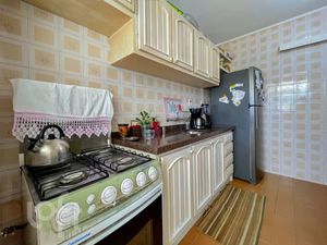 Image 4 - 926140