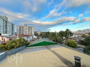 Image 44 - 926212