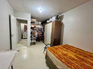 Image 15 - 926214