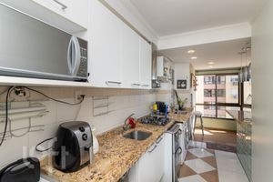 Image 19 - 926221