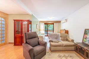 Image 8 - 926229