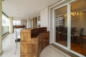 Image 29 - 926231