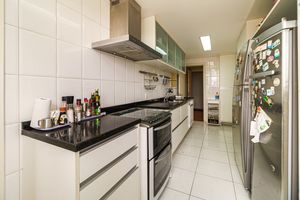 Image 36 - 926231
