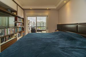 Image 60 - 926231