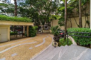 Image 83 - 926231