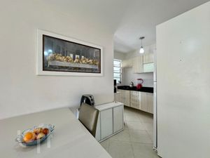 Image 4 - 926252