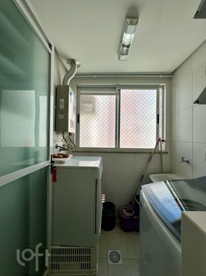 Image 12 - 926252