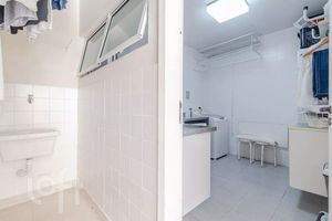 Image 31 - 926274