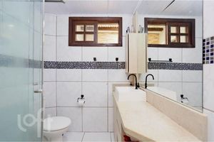 Image 19 - 926296
