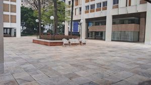 Image 41 - 926298