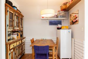 Image 8 - 926349
