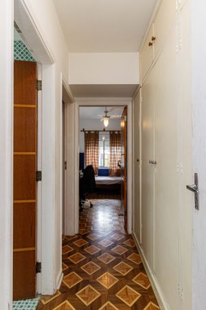 Image 19 - 926349
